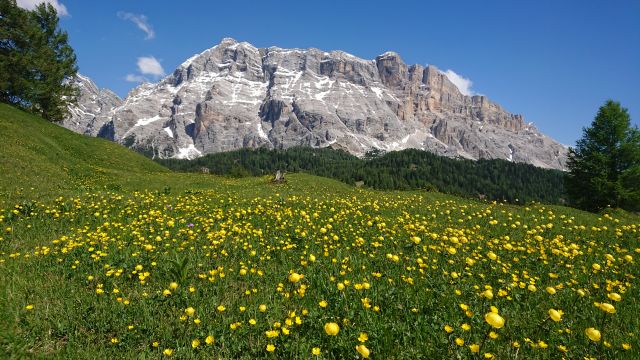 Image: Hikes in Alta Badia